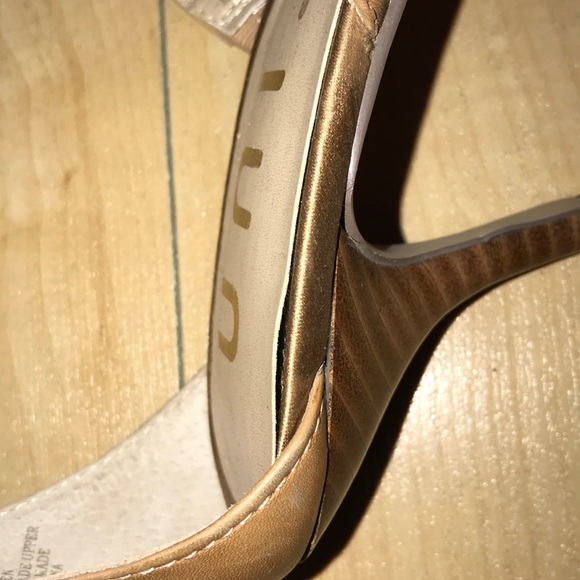 Unisa T-Strap Leather Sandals - Picture 3 of 5